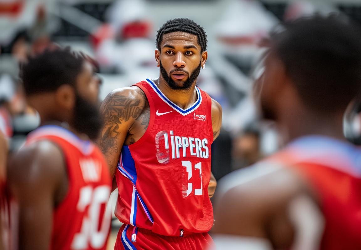 快船队再度掀起交易风波，这次目标锁定步行者的大前锋西亚卡姆，消息一出立即引发广泛关注和热议。据可靠消息透露，快船队计划以琼斯、博格丹、诺维奇、巴图姆以及一枚首轮选秀权作为筹码，与步行者达成交易，成功获取西亚卡…